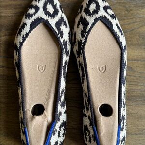 Rothy’s The Point II, Sandy Cat, Size 8